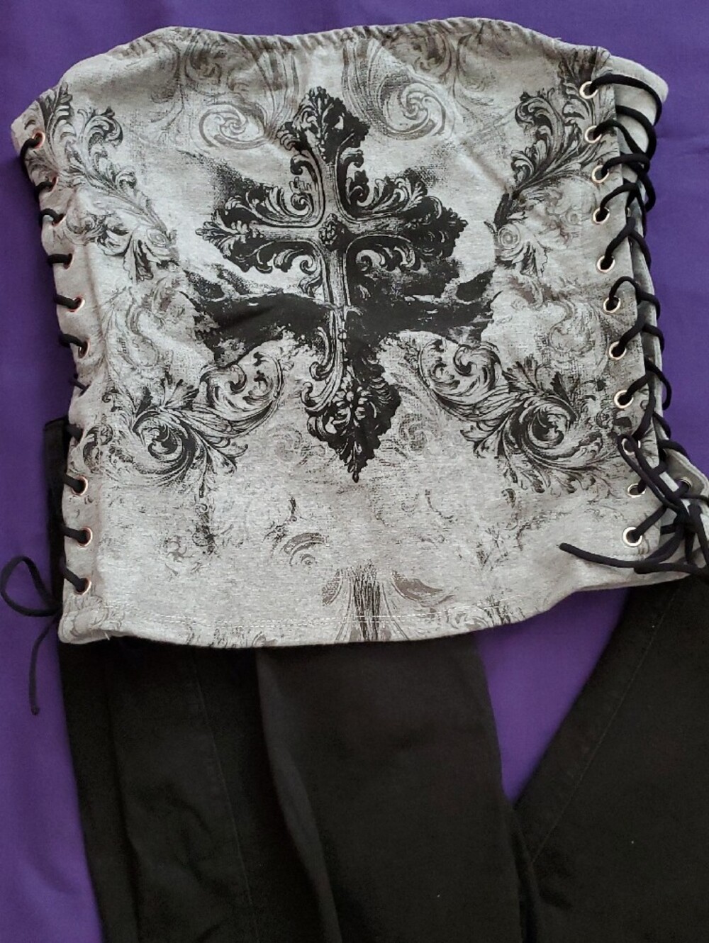 *NWT* Hot Topic Filigree Cross Girls Tube Top - Picture 14 of 16
